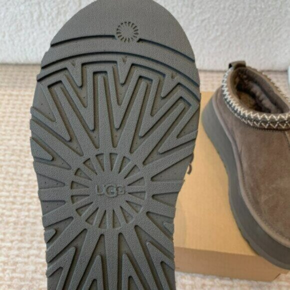 UGG Tasman Slipper Chestnut - Picture 6 of 7